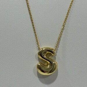 Anthropologie bubble letter monogram necklace in gold, letter S